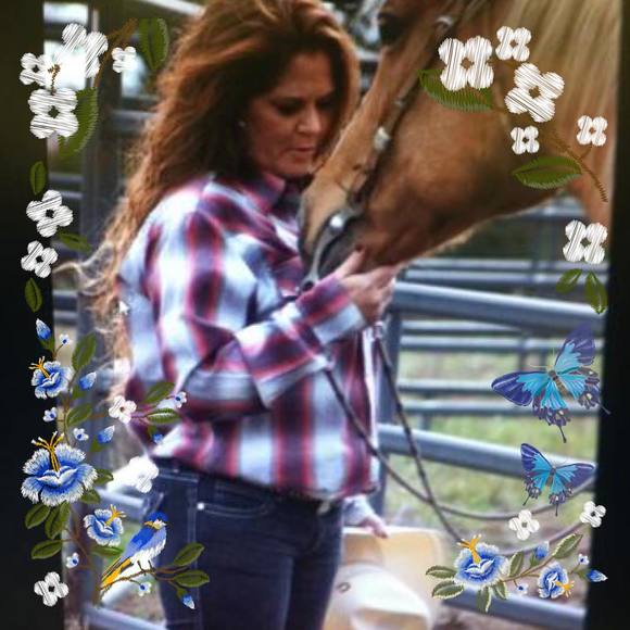 Meet your Posher, Heather - Picture 1 of 1